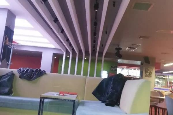 Strike Bowling - Bovling salonu - İstanbul Sarıyer