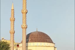 Akdeniz Cami
