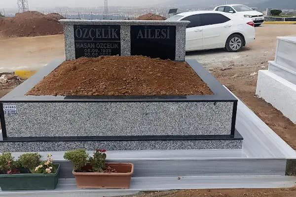 17 Ağustos Deprem Şehitliği - Mezarlık - Kocaeli Derince