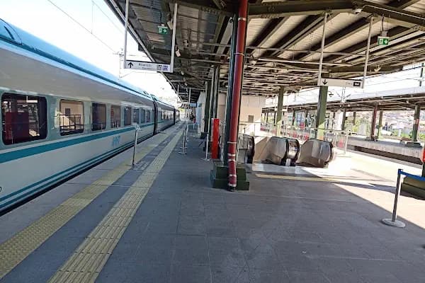 Söğütlüçeşme - Tren İstasyonu - İstanbul Kadıköy