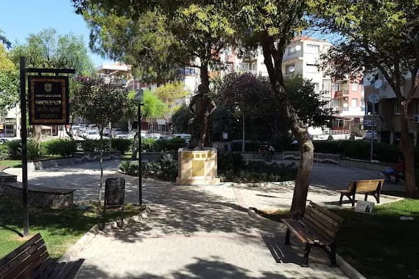 Konak Belediyesi Bahçelievler Metin Oktay Parkı - Park - İzmir Konak