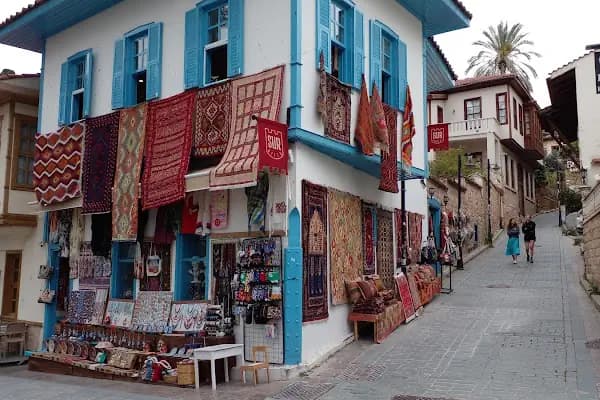 Sur Bazaar - Hediyelik eşya dükkanı - Antalya Muratpaşa