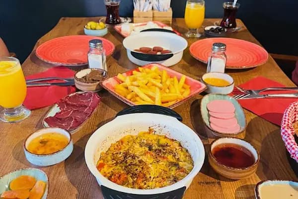 Akçakale Cafe Box - Kafeterya - Şanlıurfa Halfeti