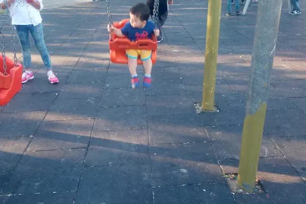 Ormantepe Sk. Girişi Cumhuriyet Parkı - Park - İstanbul Bahçelievler
