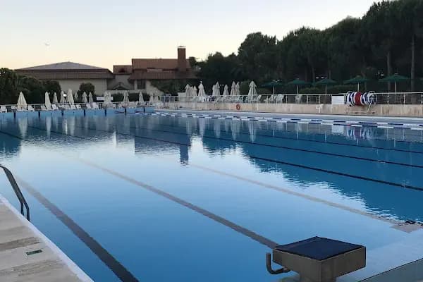 Büyükada Su Sporları Kulübü Yüzme Havuzu - Spor Tesisi - İstanbul Adalar
