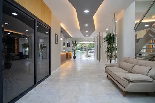 BORNOVA DOKTOR KLİNİKLERİ - Sağlık Merkezi - İzmir Bornova