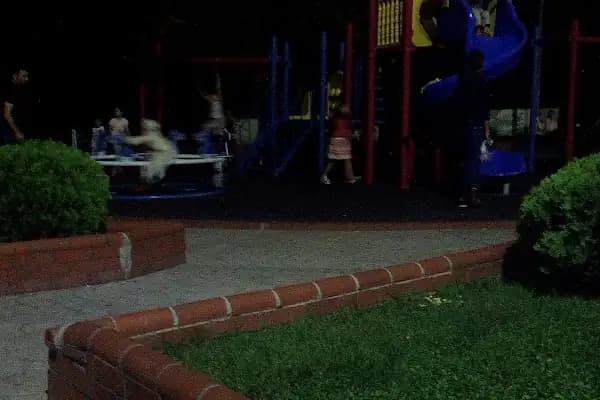 Sefaköy Parkı - Park - İstanbul Beyoğlu