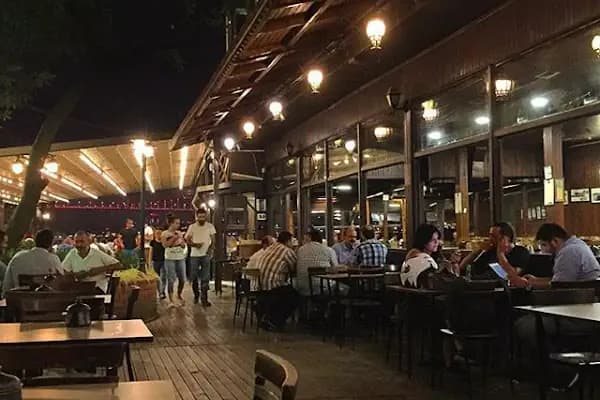 Çengelköy Tarihi Çınaraltı - Çay bahçesi - İstanbul Bağcılar