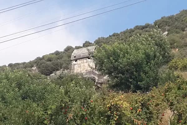Kafi Baba Türbesi - Mezarlık - Antalya Finike