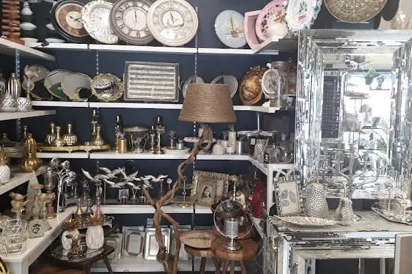 Galeri Tekin Züccaciye Hediyelik Eşya Ev Tekstili Kavafiye - Hediyelik Eşya Mağazası - İzmir Balçova