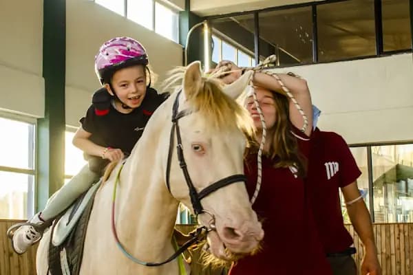 Balıkesir Büyükşehir Belediyesi Binicilik Spor Ve Rehabilitasyon Merkezi - At Binme Hizmeti - Balıkesir Altıeylül