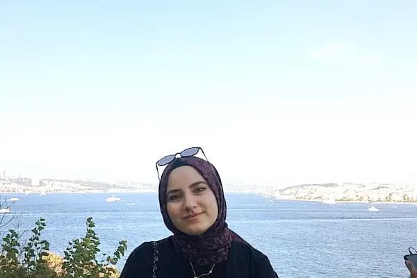 Psikolojik Danışman Aslı Salman Aile Danışmanı- Çift danışmanlığı, Çocuk Ergen Yetişkin danışmanı, Dil terapisi-Oyun Terapisi - Ruh Sağlığı Hizmetleri - İstanbul Avcılar