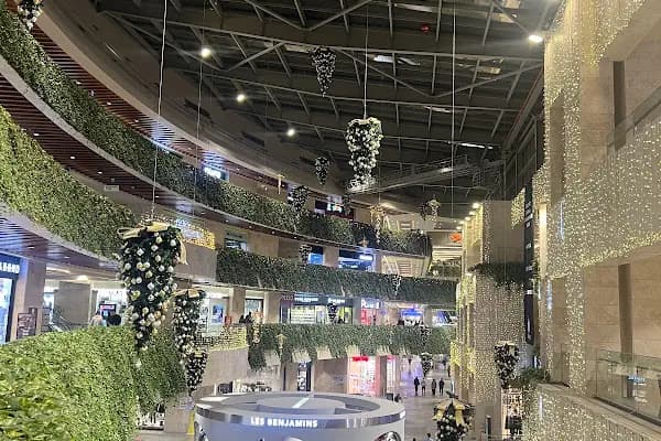 01 Burda Alışveriş Merkezi - Alışveriş merkezi - Adana Seyhan
