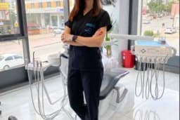 Adana Ağız, Diş ve Çene Cerrahisi Uzmanı Revnak Metin