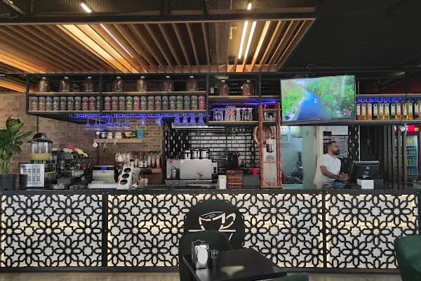 Meşgul Cafe - Kafe - İstanbul Arnavutköy