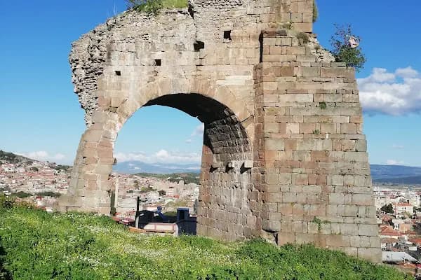 Viran Kapı - Tarihi Yer - İzmir Bergama