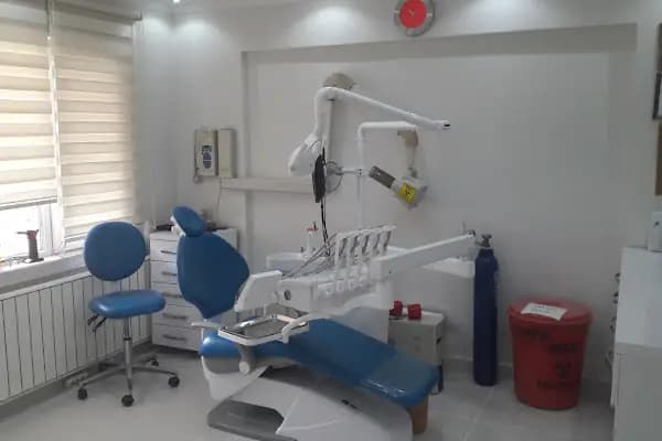 Dt. Ayşe Zeycan Kaleli Diş Kliniği ve Dt. Faruk SARIYERLİ Diş kliniği - Diş Hekimi - Ankara Sincan