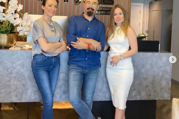 Doç. Dr. Önder Karaaslan - Estetik Cerrah - İzmir Bornova