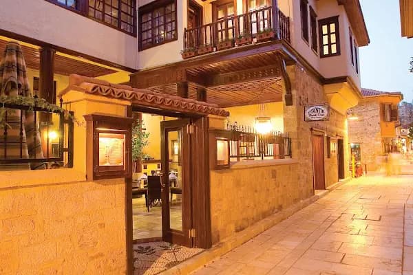 Three Gates Hotel - Otel - Antalya Döşemealtı
