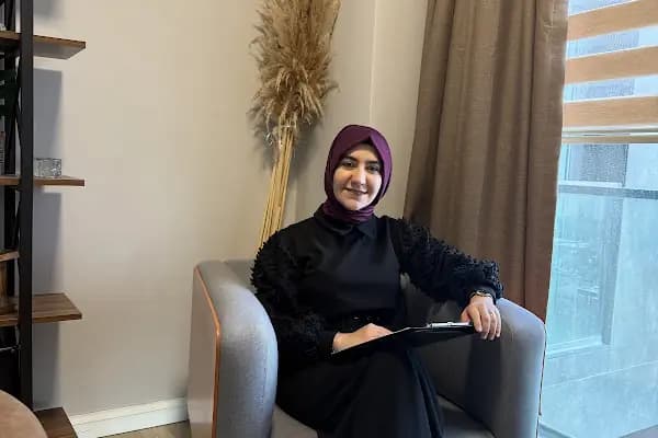 Uzm. Klinik Psikolog Elif Güşta AYDIN - Psikolog - İstanbul Avcılar