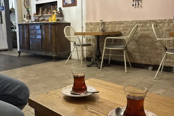 Sofa Cafe - Kahve dükkanı - İzmir Balçova