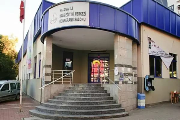 Yalova Halk Eğitim Merkez Konferans Salonu - Etkinlik Mekânı - Yalova Armutlu