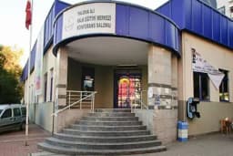 Yalova Halk Eğitim Merkez Konferans Salonu