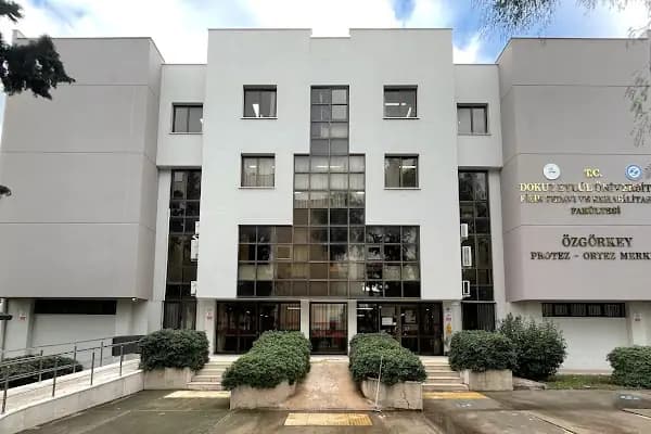Dokuz Eylül Üniversite Fizik Tedavi ve Rehabilitasyon Yüksek Okulu - Üniversite - İzmir Karabağlar