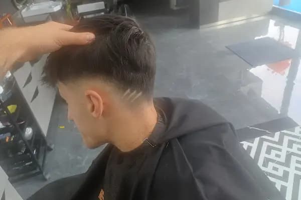 Enes Özdemir Hair/Artist - Berber Dükkanı - Erzurum Palandöken