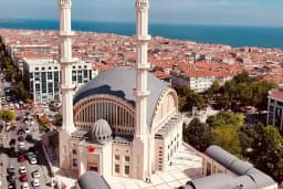 Avcılar Merkez Ulu Camii