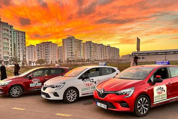 Diyarbakır Ehliyet ve Sürücü Kursu &amp; SRC &amp; Psikoteknik &amp; İş Makinesi ve Özel Direksiyon Dersi - Sürücü Kursu - Diyarbakır Bismil