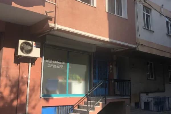 Diş Hekimi Arzu Nas - Diş Hekimi - İstanbul Arnavutköy