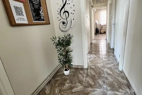 Uğur Akyol Müzik Merkezi - Müzik Okulu - İstanbul Kartal