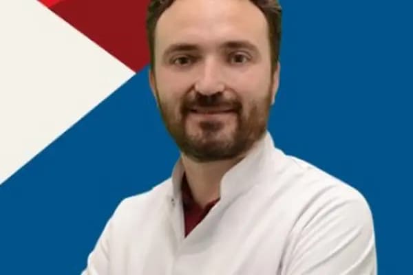 Dr. Öğr. Üyesi Raim İliaz - Dahiliye Uzmanı - İstanbul Küçükçekmece