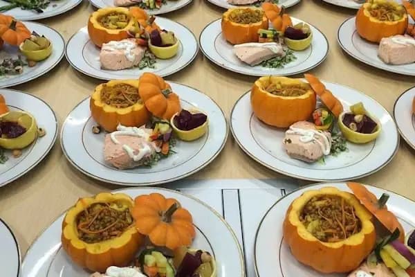 Yarışan Catering Toplu Yemek Üretim Hizmetleri Ltd. Şti - Yiyecek Temini ve İkram Hizmeti - İstanbul Arnavutköy
