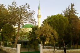 Yeşil Tepe Evler Cami