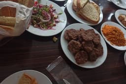 Merkez Hasan Usta Köfte Balık