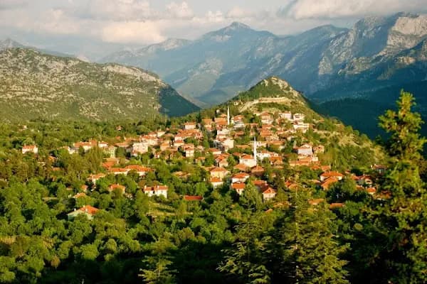 Gölbaşı Restaurant &amp; Hotel - Öğle Yemeği Restoranı - Antalya Aksu
