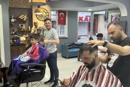 Kadir Elçi Berber Salonu