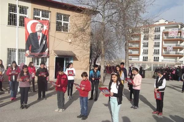 Şehit Ömer Azak İlkokulu - Okul - Ankara Sincan