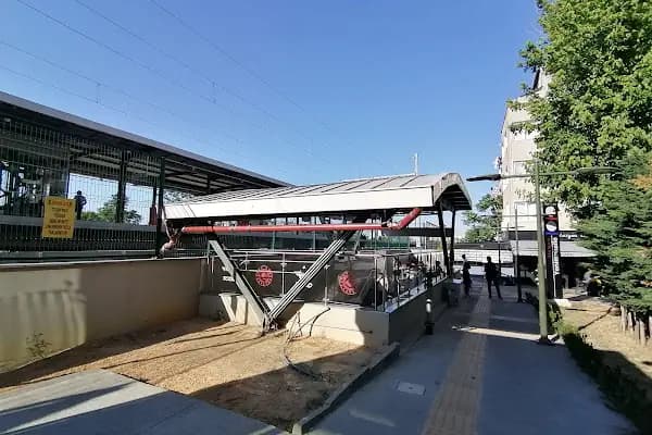 Yenimahalle - Tren İstasyonu - İstanbul Bakırköy