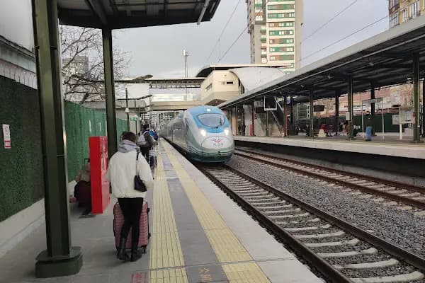 Bostancı YHT Yüksek Hızlı Tren Durağı - Ulaşım Hizmeti - İstanbul Ataşehir