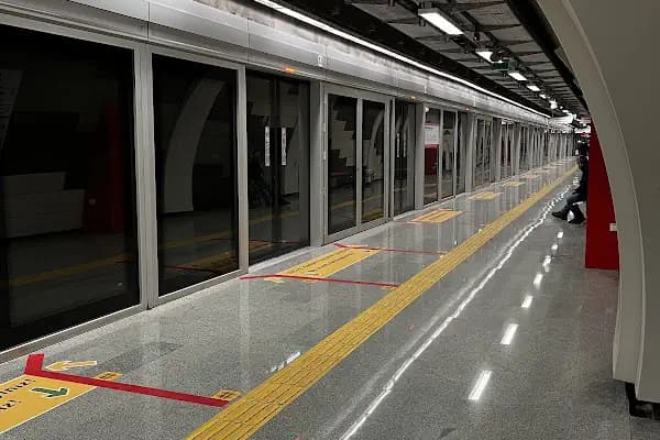 Göztepe Mahallesi - Metro İstasyonu - İstanbul Gaziosmanpaşa