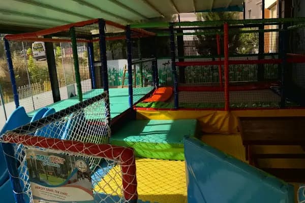 Özel İzmir Buca Mavi Nehir Anaokulu - Anaokulu - İzmir Buca