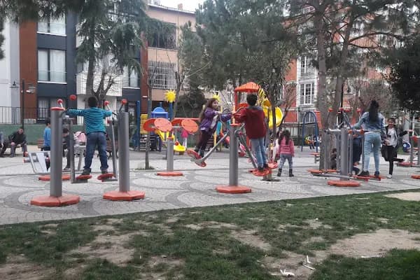 Bağcılar Belediyesi Seyit Çavuş Parkı - Park - İstanbul Bağcılar