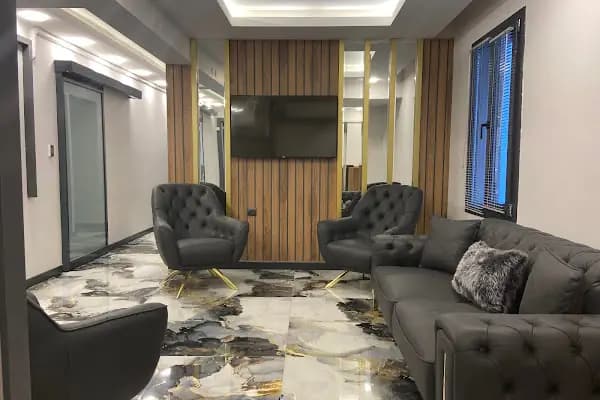 Diş Hekimi Seçkin Türkmen - Diş Hekimi - İzmir Buca