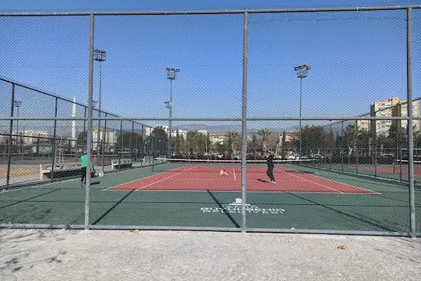 Tenis Kortu - Tenis Kortu - İzmir Karşıyaka