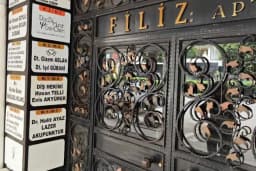 Psikiyatri Uzmanı Doç. Dr. Murat Eren Özen Danışmanlık Merkezi