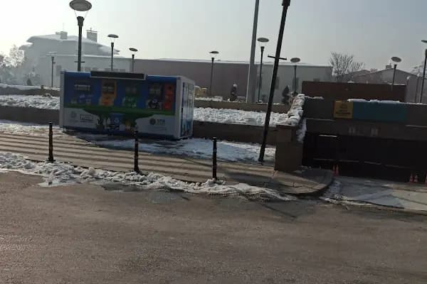 Konevi Katlı Otoparkı - Kafe - Konya Selçuklu