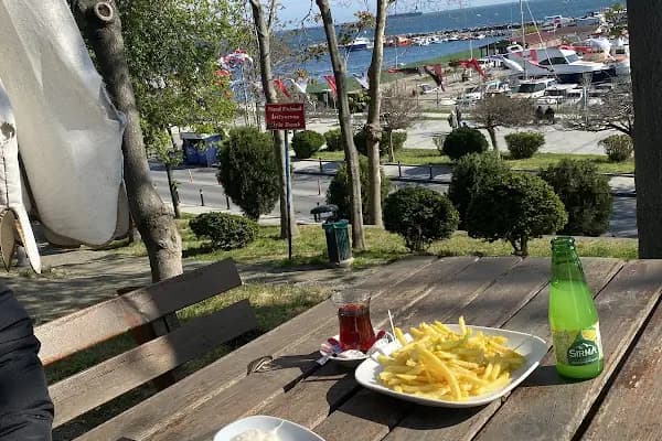 Hamido Baklava &amp; Fıstık Avcılar - Tatlıcı - İstanbul Bahçelievler